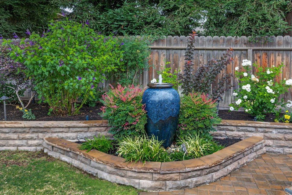 2831 Indianapolis Ave, Clovis, CA 93611
