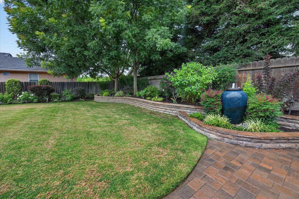 2831 Indianapolis Ave, Clovis, CA 93611