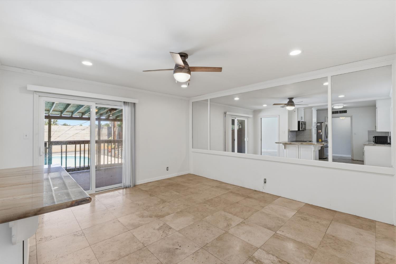 712 E San Ramon Ave, Fresno, CA 93710