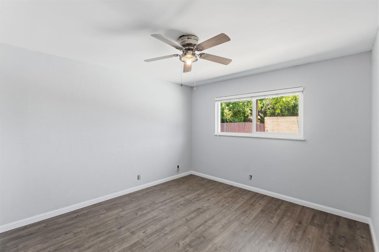 712 E San Ramon Ave, Fresno, CA 93710