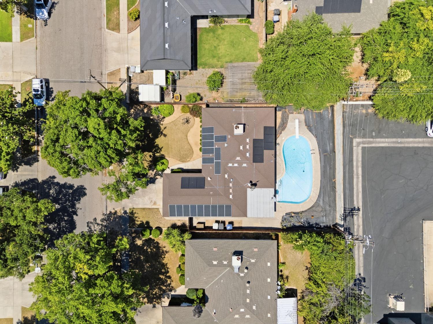 712 E San Ramon Ave, Fresno, CA 93710