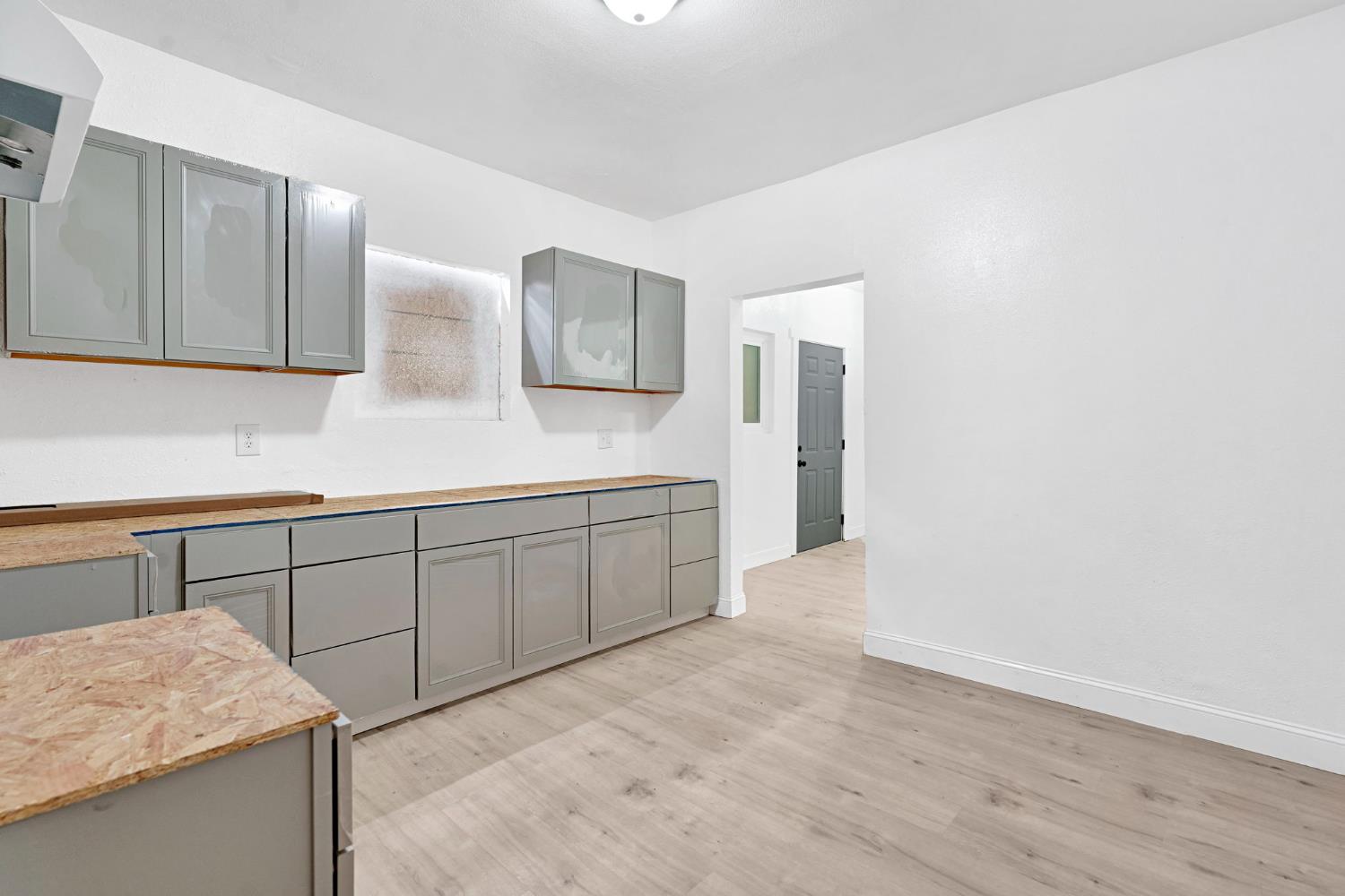 441 N Clark St, Fresno, CA 93701