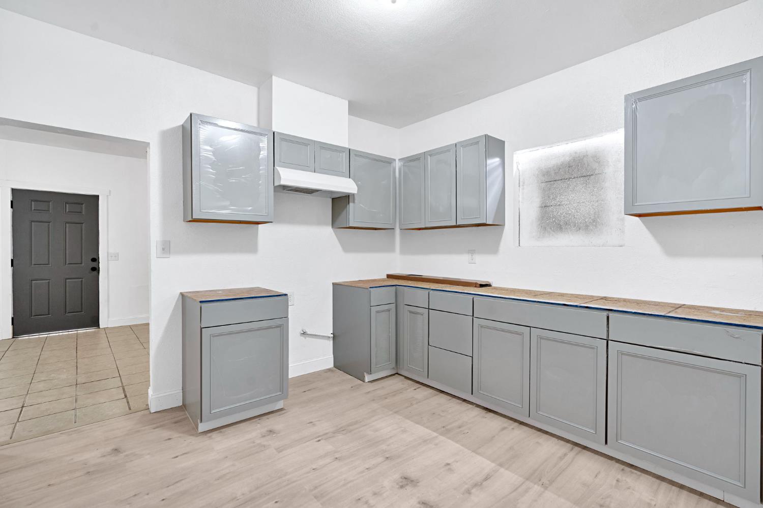 441 N Clark St, Fresno, CA 93701