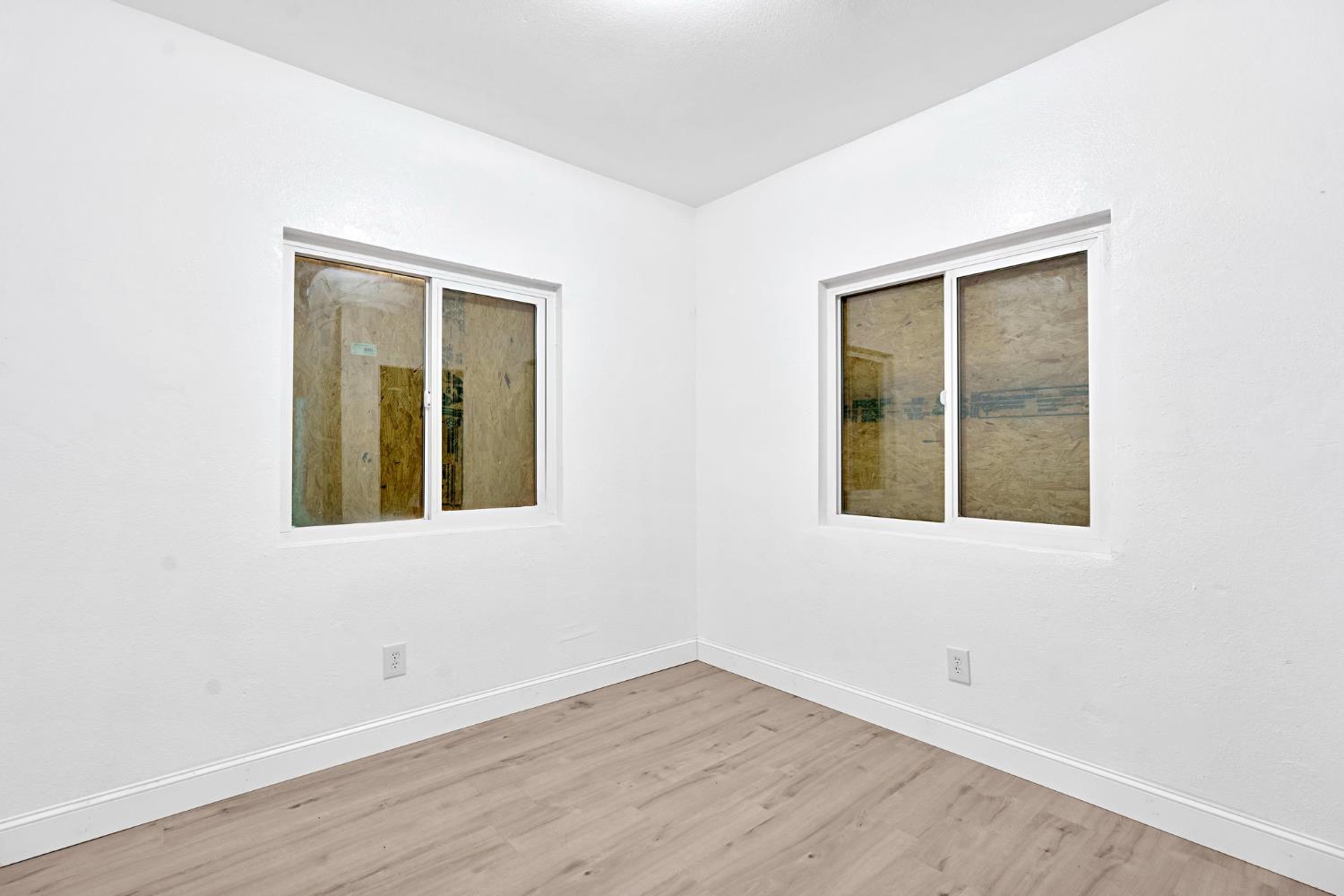 441 N Clark St, Fresno, CA 93701