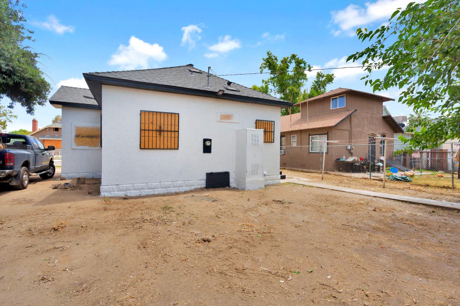 441 N Clark St, Fresno, CA 93701