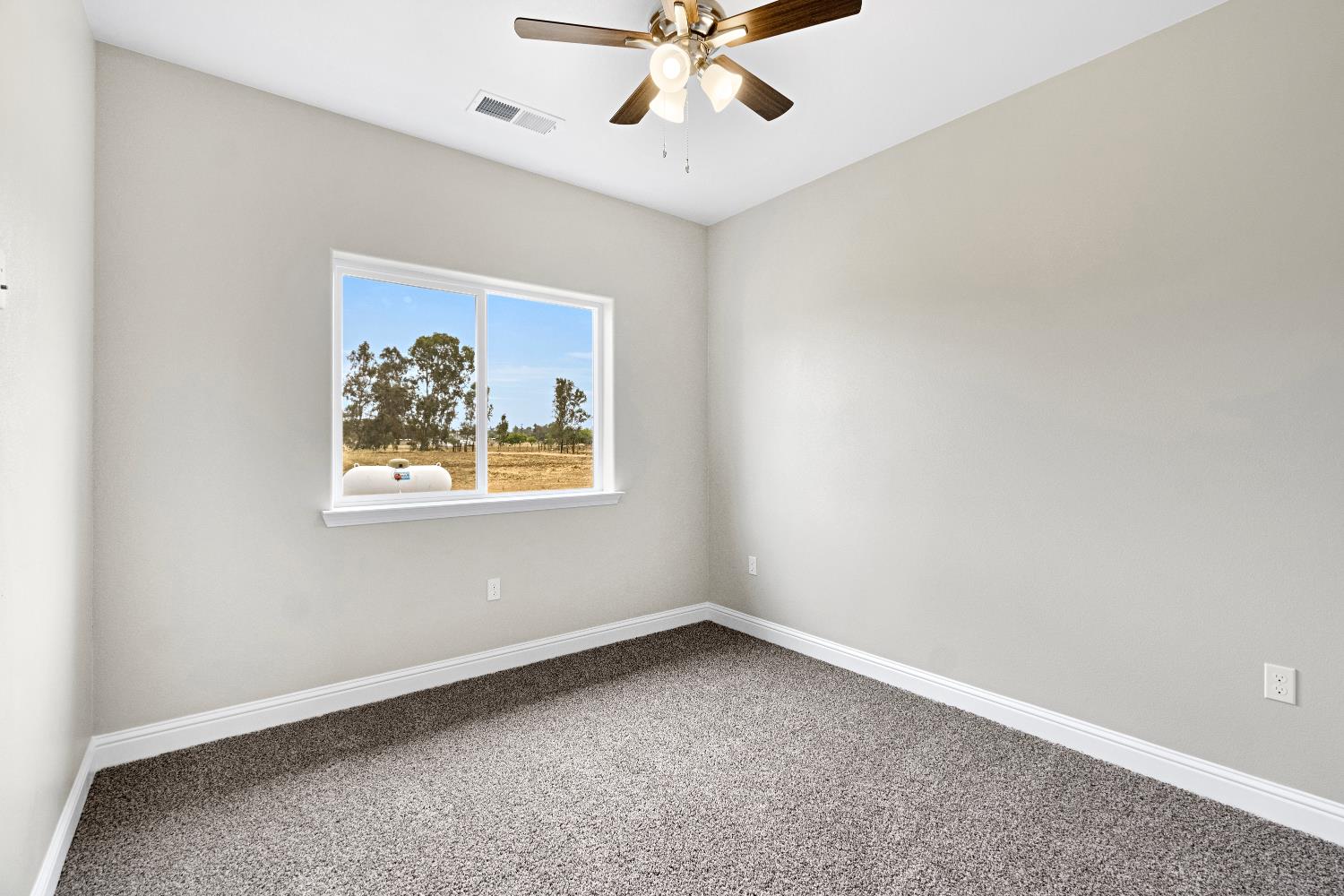 17753 Seabright Dr., Madera, CA 93638