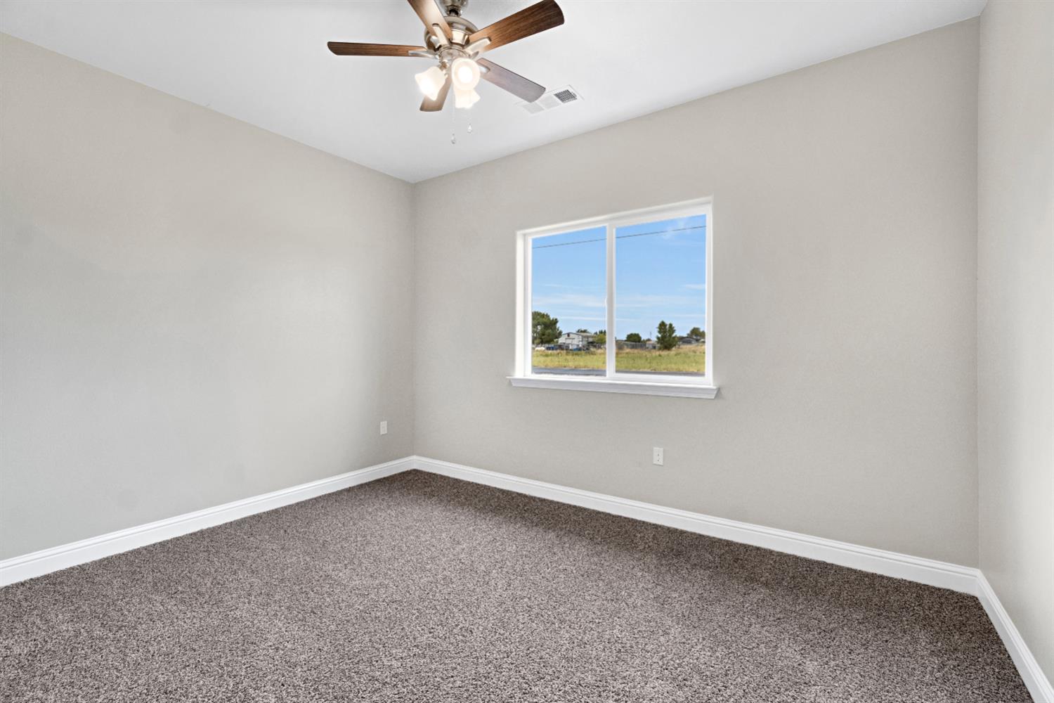 17753 Seabright Dr., Madera, CA 93638