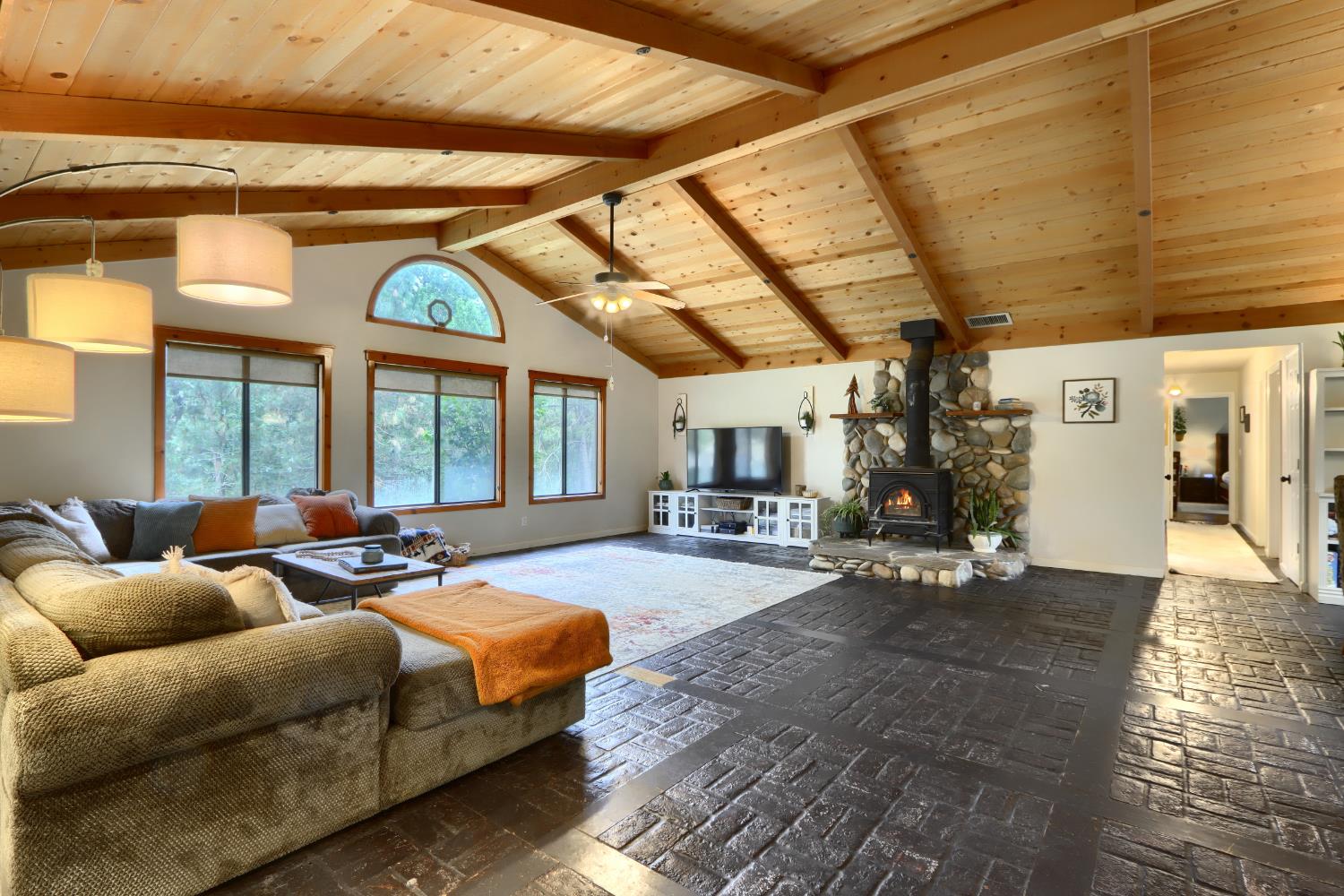 36686 Mattie Fhy Ct, Coarsegold, CA 93614