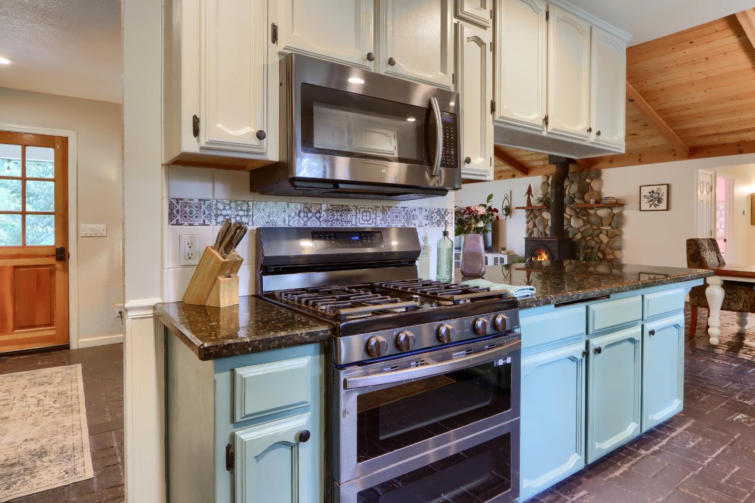36686 Mattie Fhy Ct, Coarsegold, CA 93614