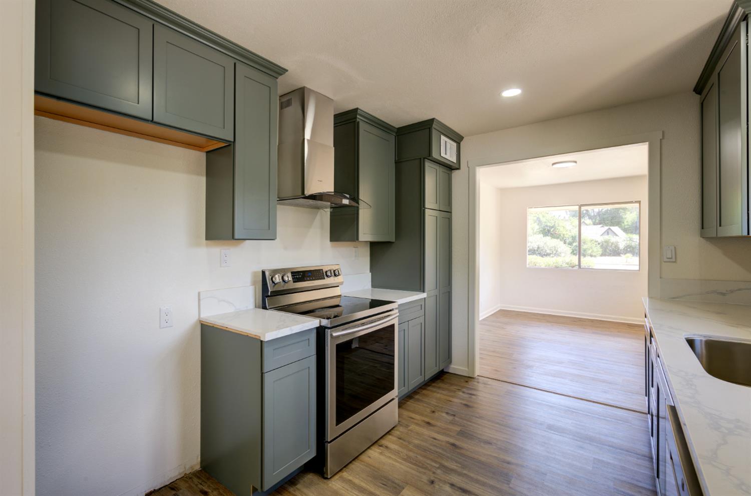 4709 N Palm, Fresno, CA 93704