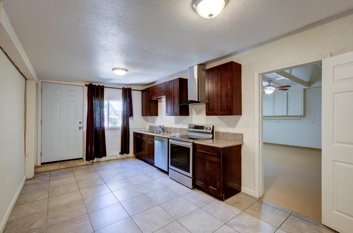 4709 N Palm, Fresno, CA 93704
