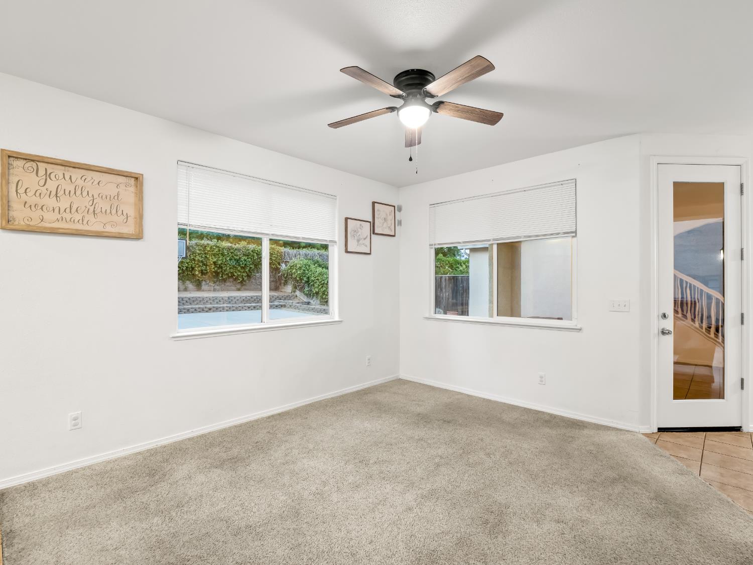 4056 W Pear Tree Ln, Fresno, CA 93722