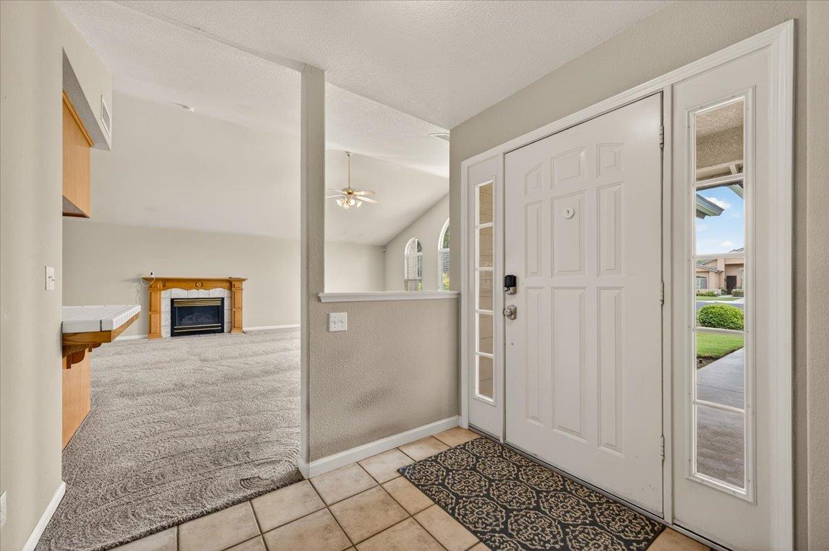 2375 Fallbrook Ave, Clovis, CA 93611