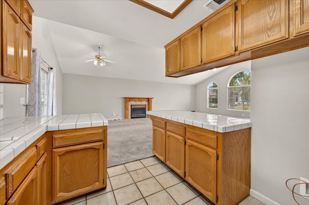 2375 Fallbrook Ave, Clovis, CA 93611