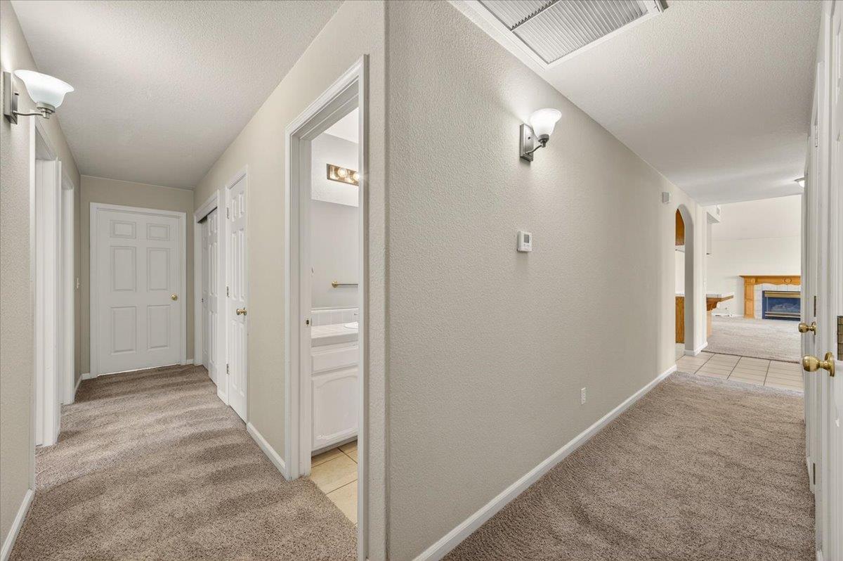 2375 Fallbrook Ave, Clovis, CA 93611