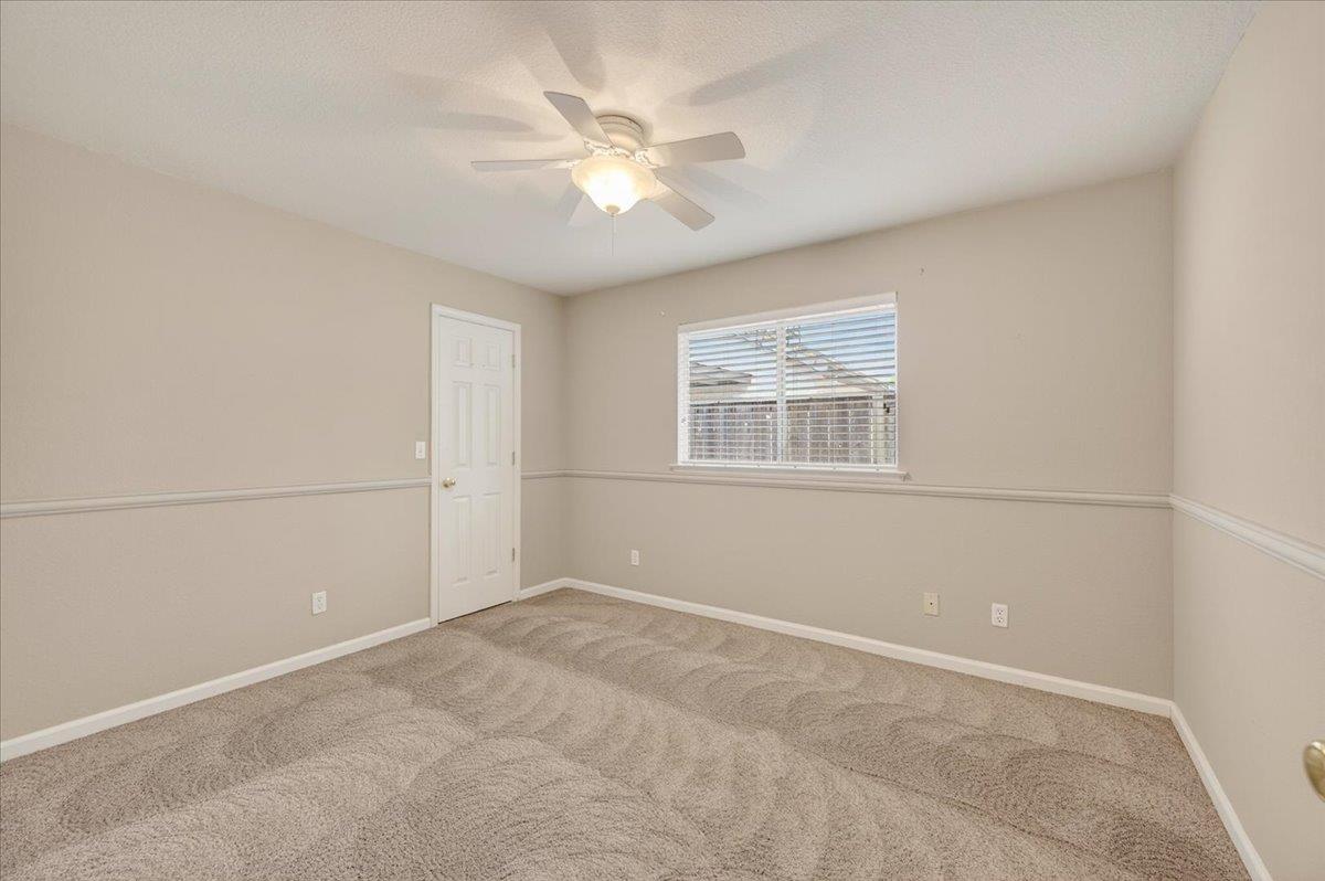 2375 Fallbrook Ave, Clovis, CA 93611