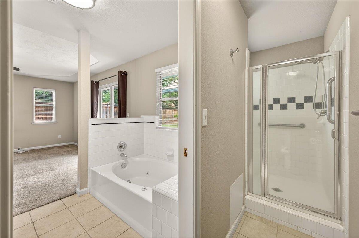 2375 Fallbrook Ave, Clovis, CA 93611