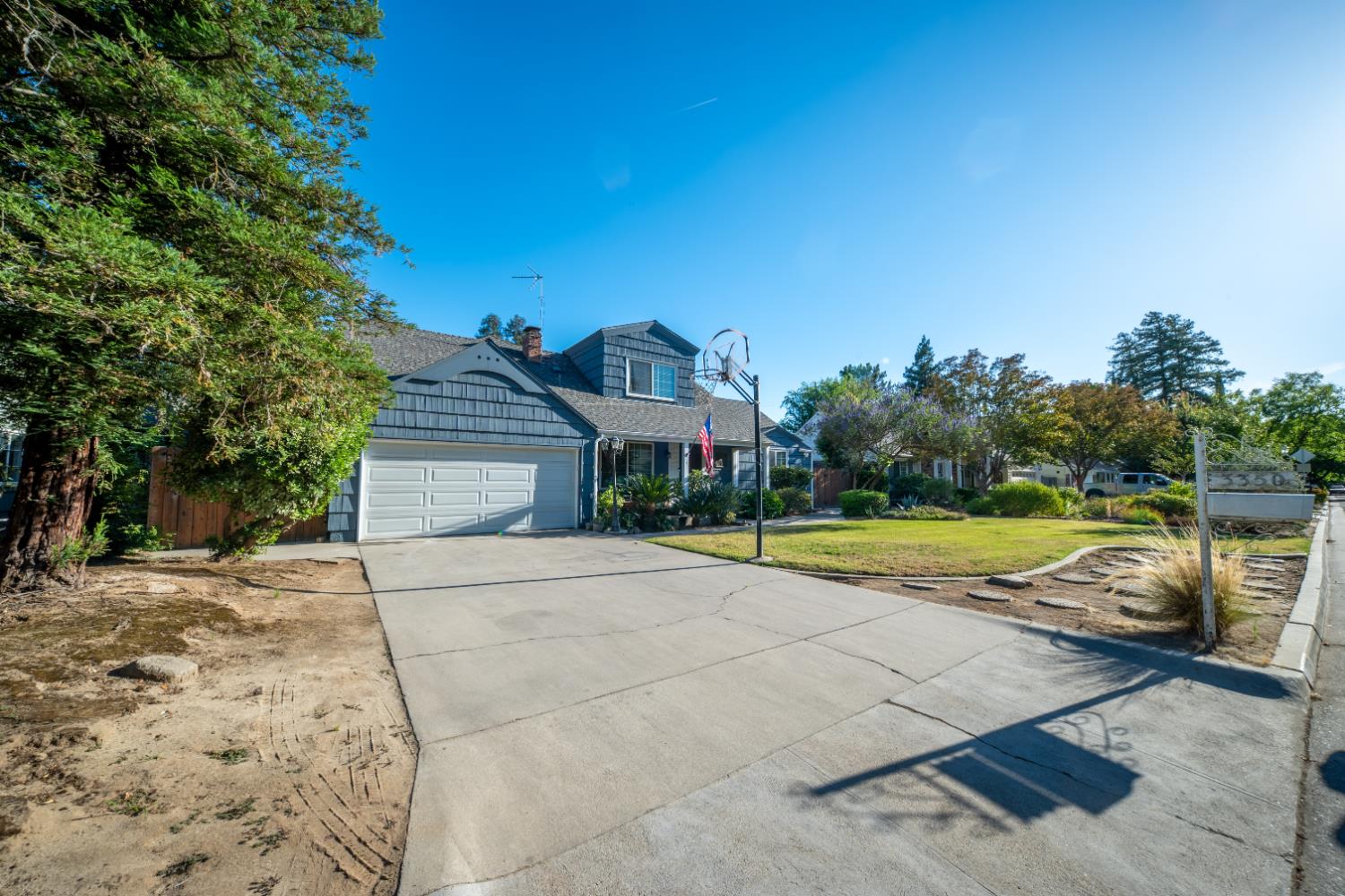 3350 E Griffith Way, Fresno, CA 93726