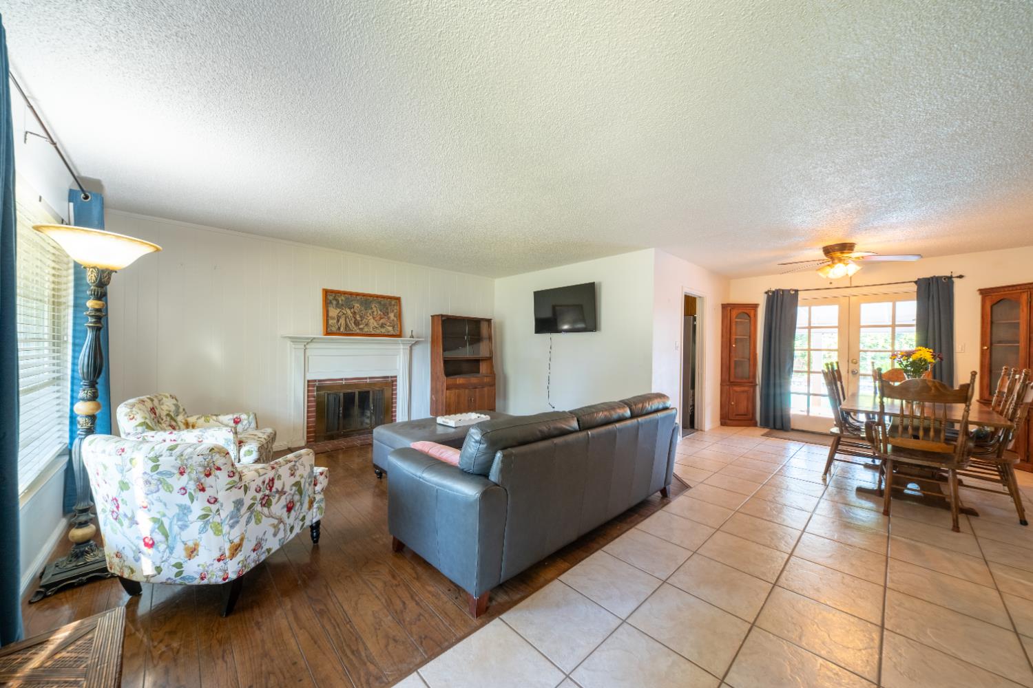 3350 E Griffith Way, Fresno, CA 93726