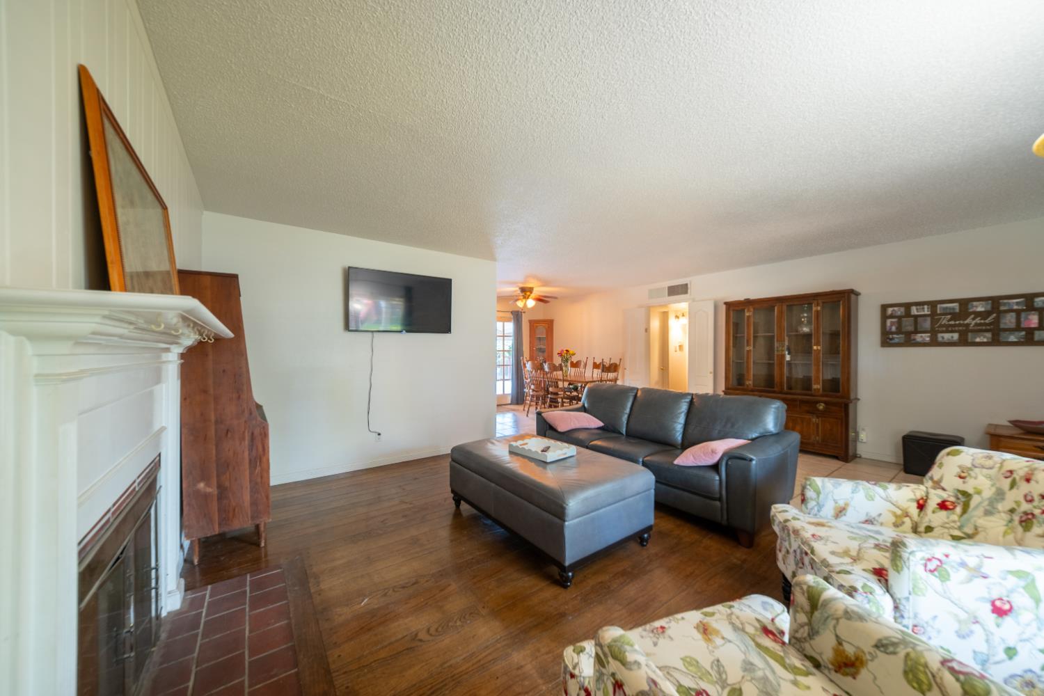 3350 E Griffith Way, Fresno, CA 93726