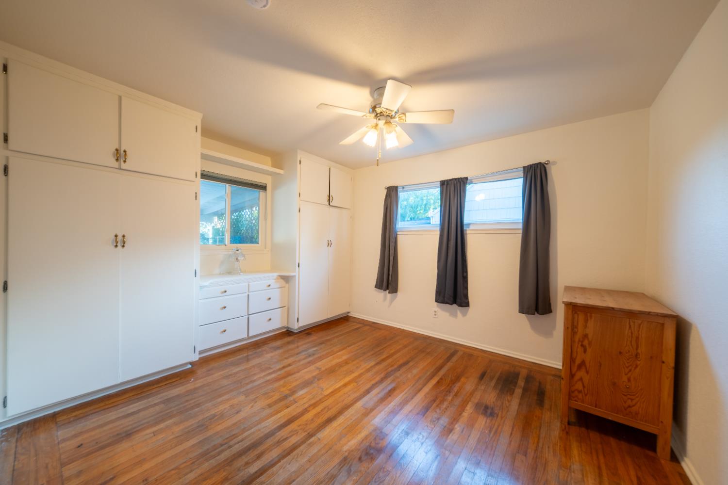 3350 E Griffith Way, Fresno, CA 93726