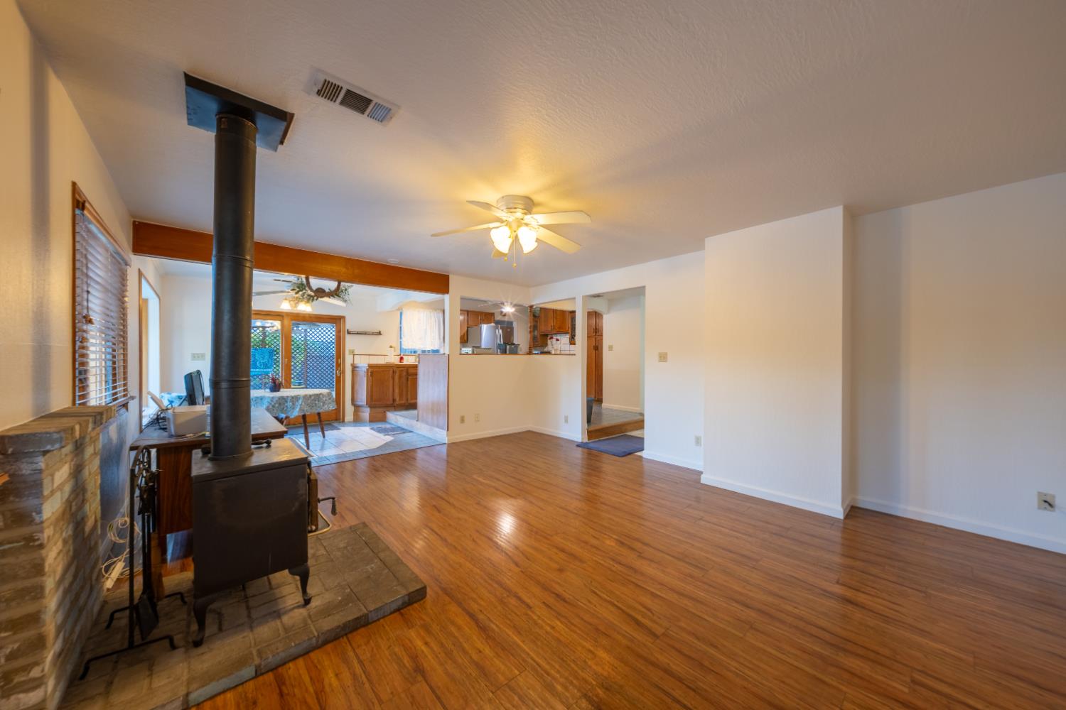 3350 E Griffith Way, Fresno, CA 93726