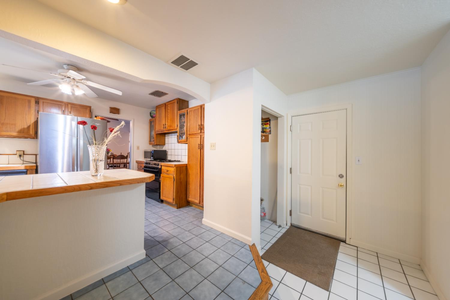 3350 E Griffith Way, Fresno, CA 93726