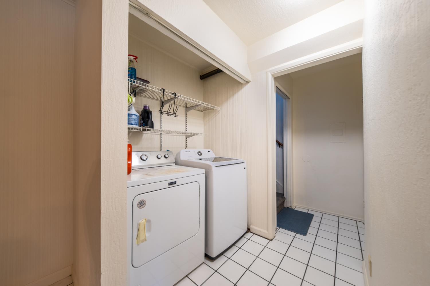 3350 E Griffith Way, Fresno, CA 93726