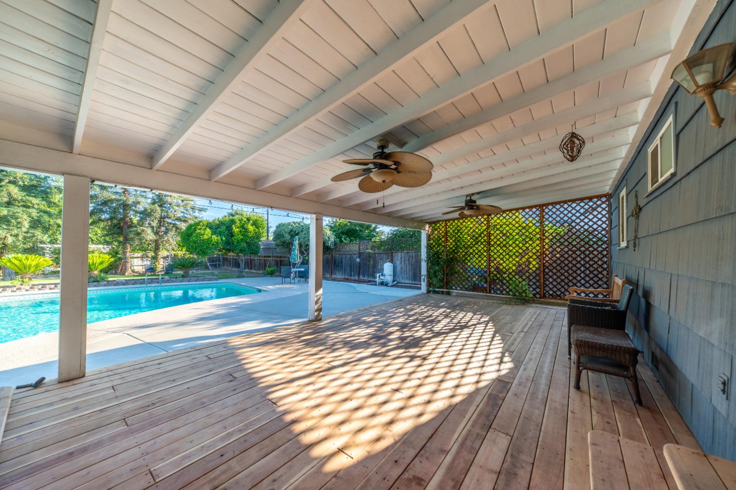 3350 E Griffith Way, Fresno, CA 93726