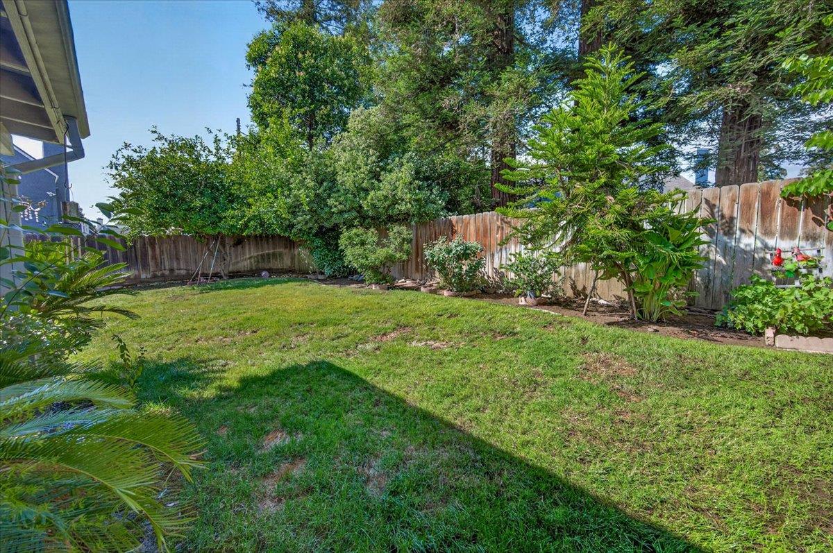 4172 W Regency Ave, Fresno, CA 93722
