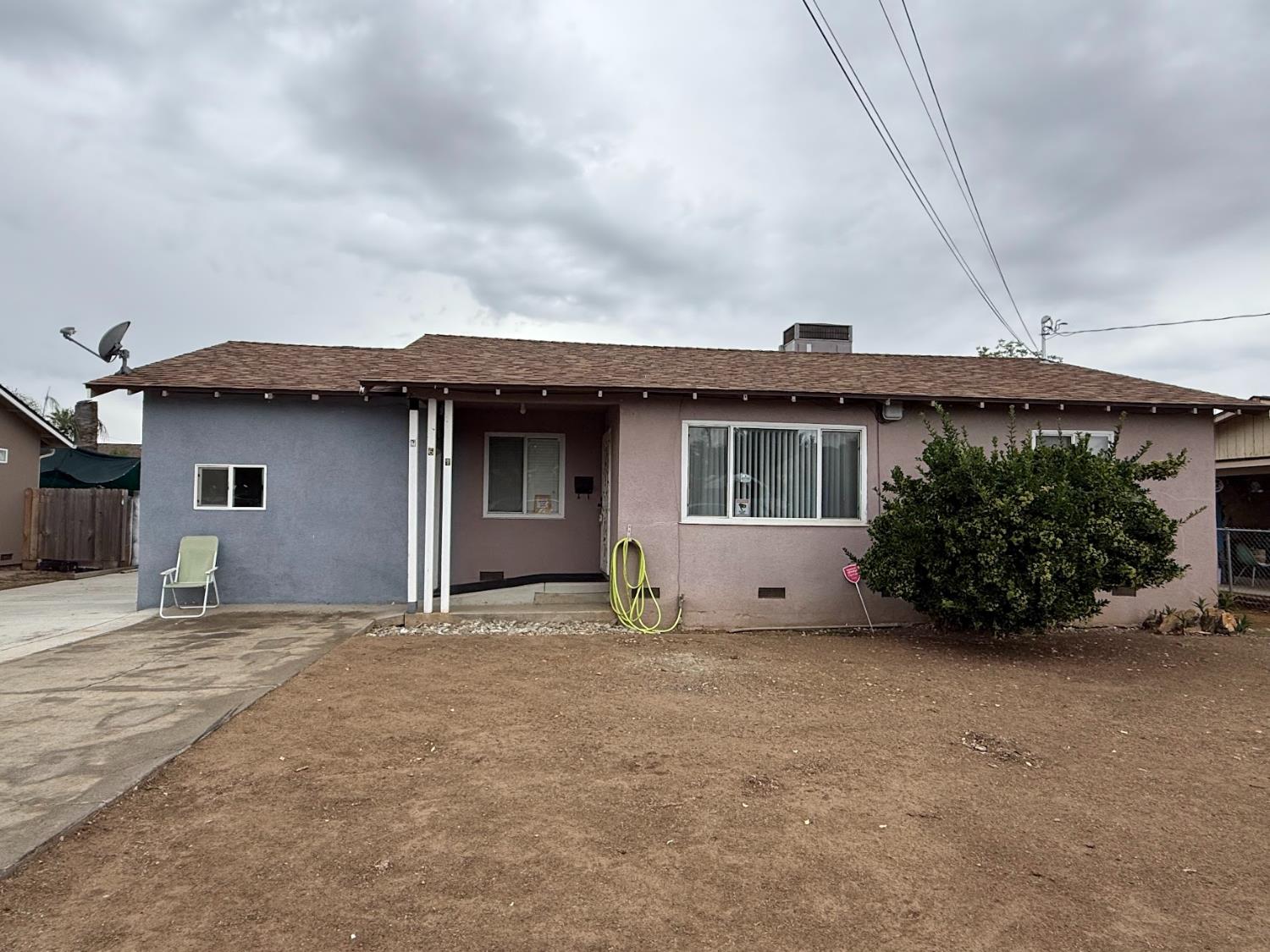 761 S Short Ave, Dinuba, CA 93618