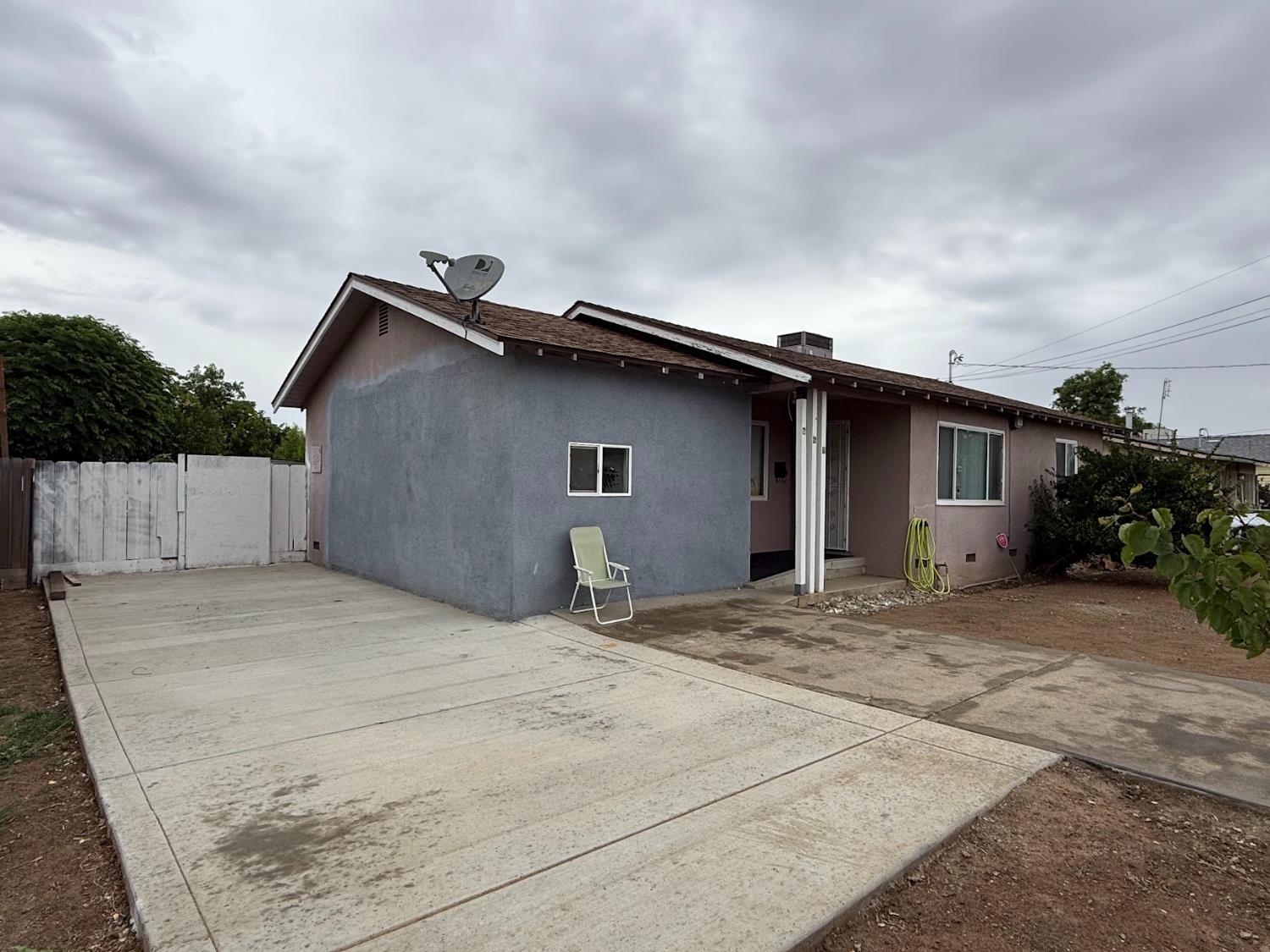 761 S Short Ave, Dinuba, CA 93618