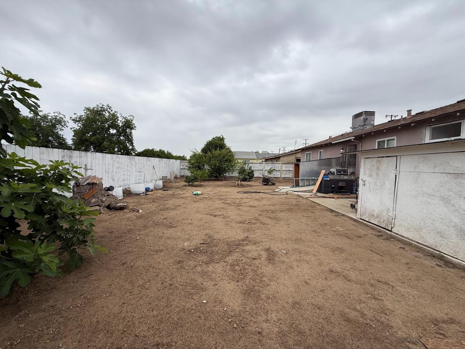 761 S Short Ave, Dinuba, CA 93618