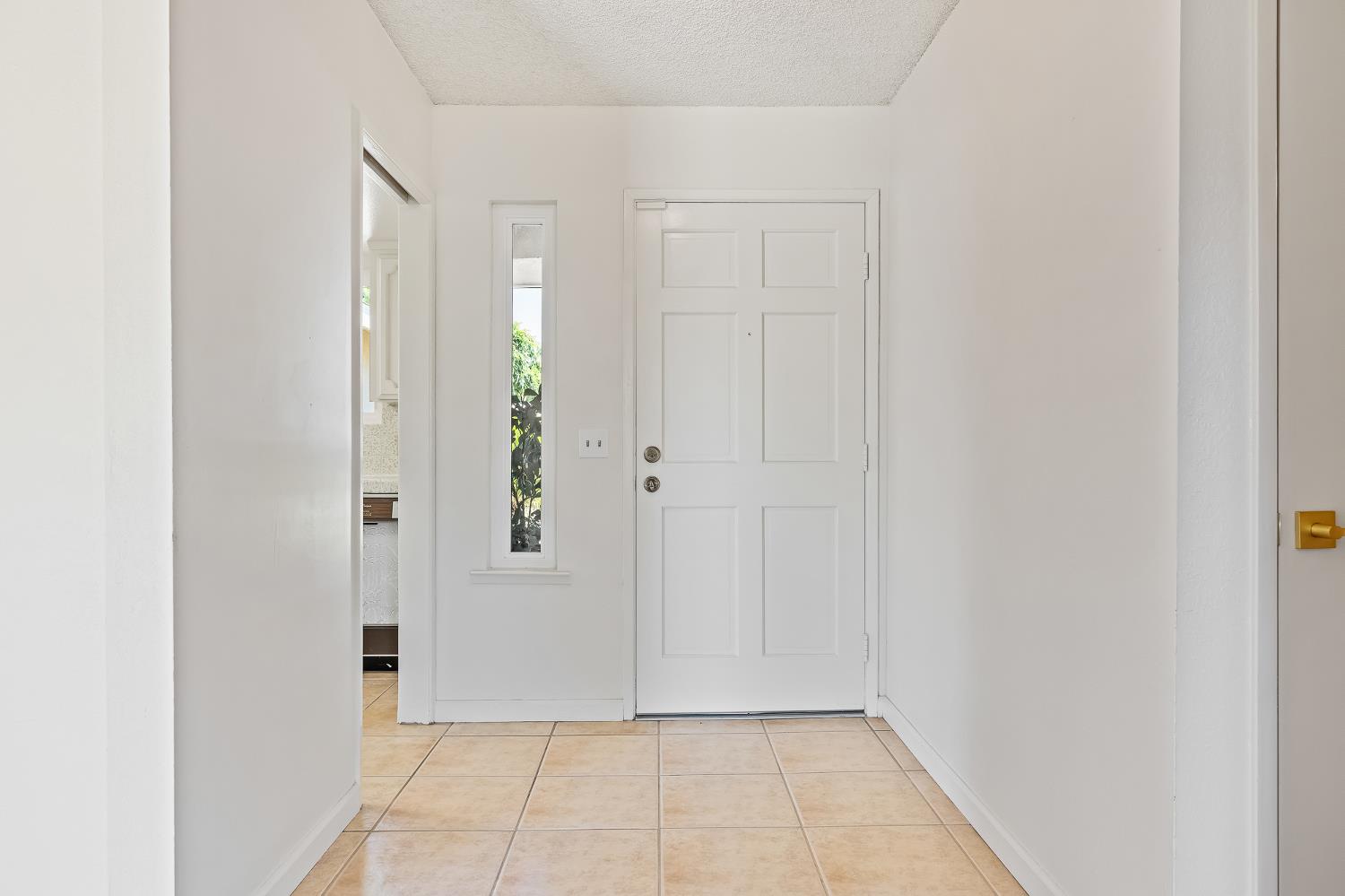 521 E Escalon, Fresno, CA 93711