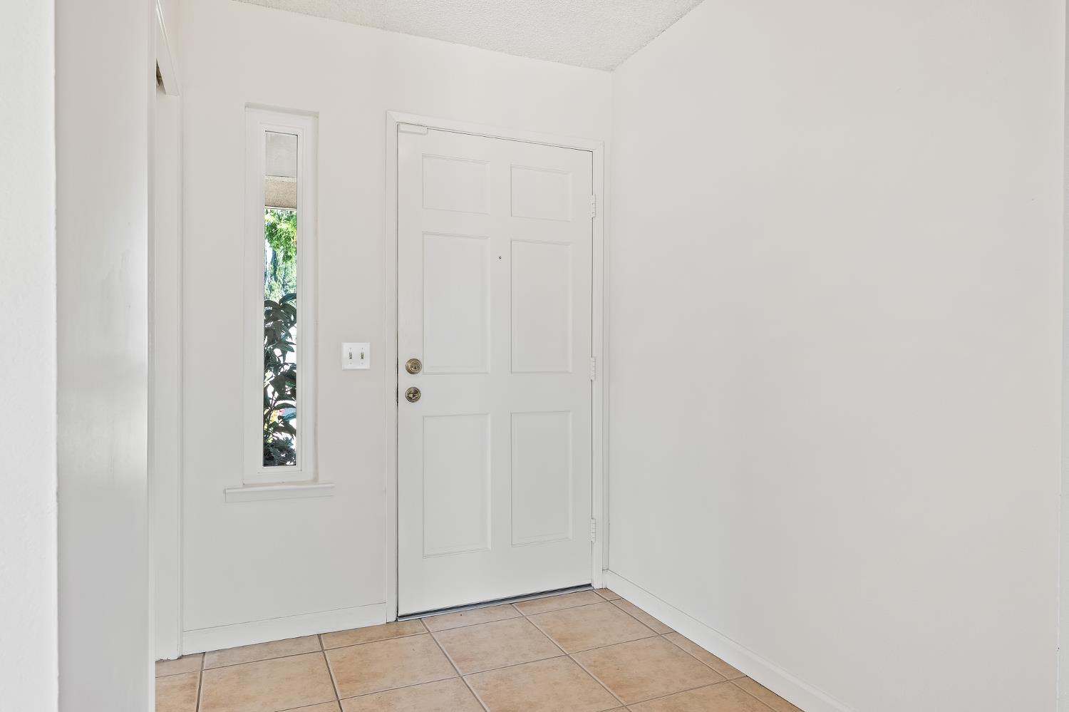521 E Escalon, Fresno, CA 93711