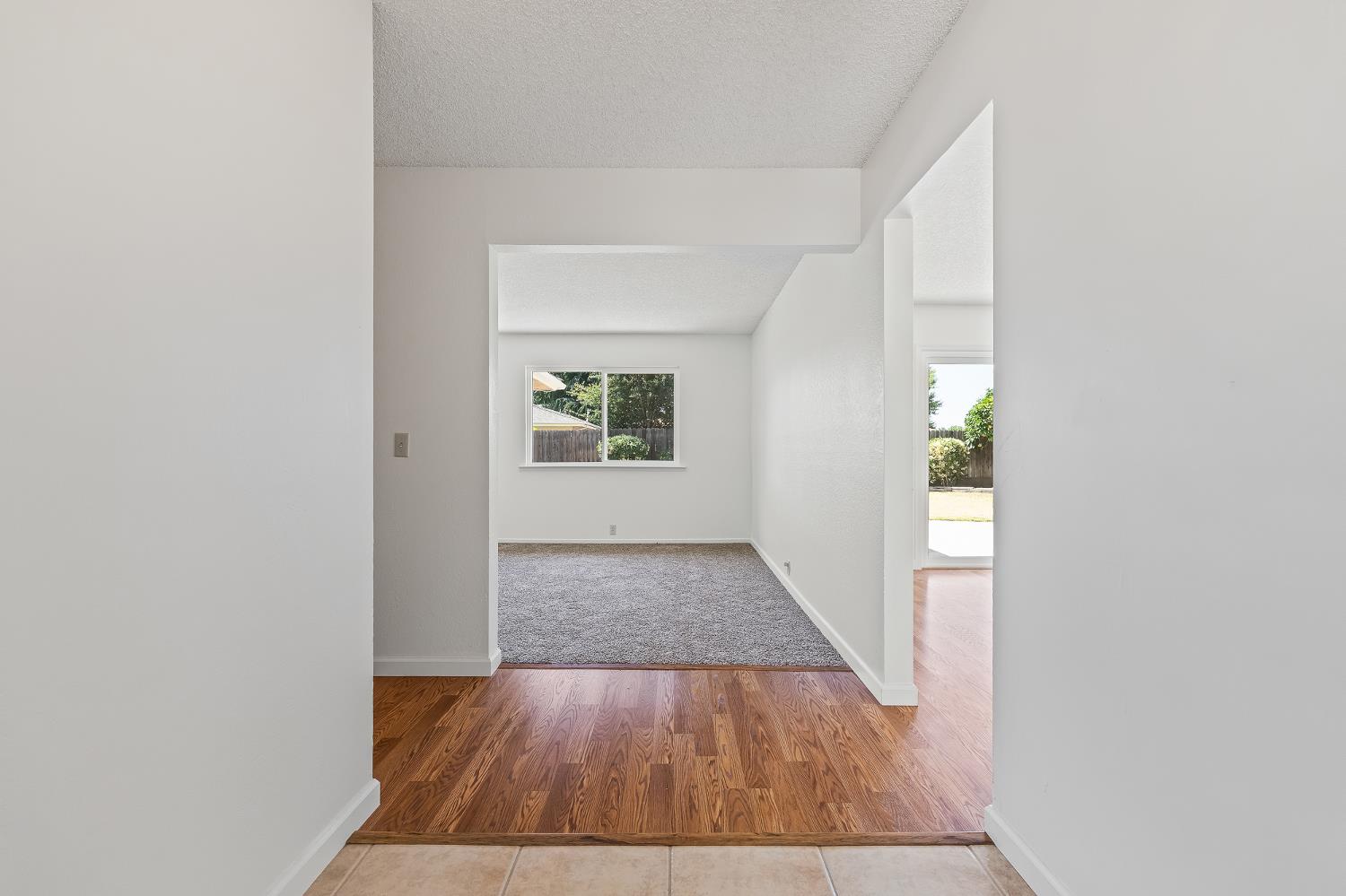 521 E Escalon, Fresno, CA 93711