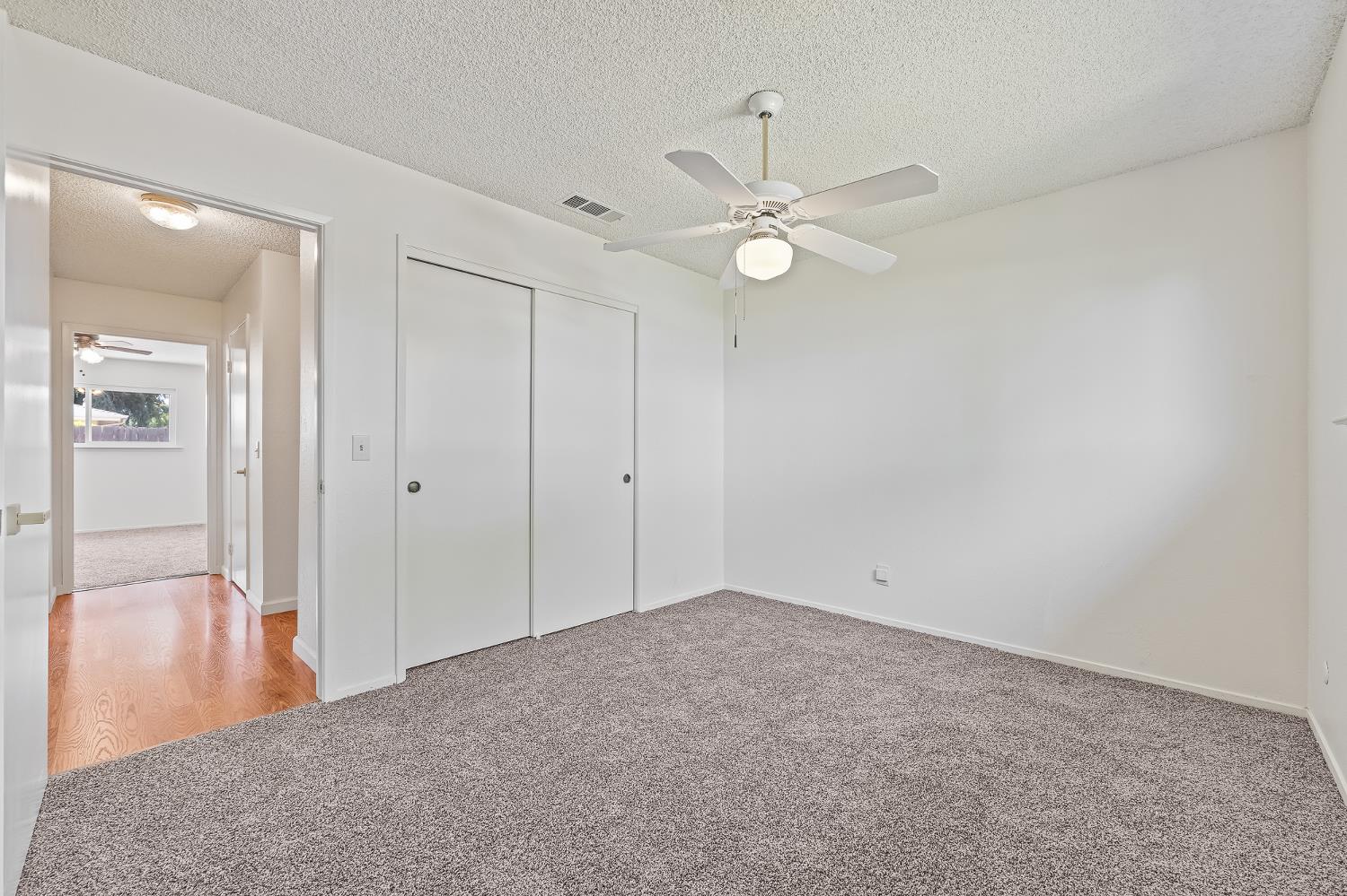 521 E Escalon, Fresno, CA 93711