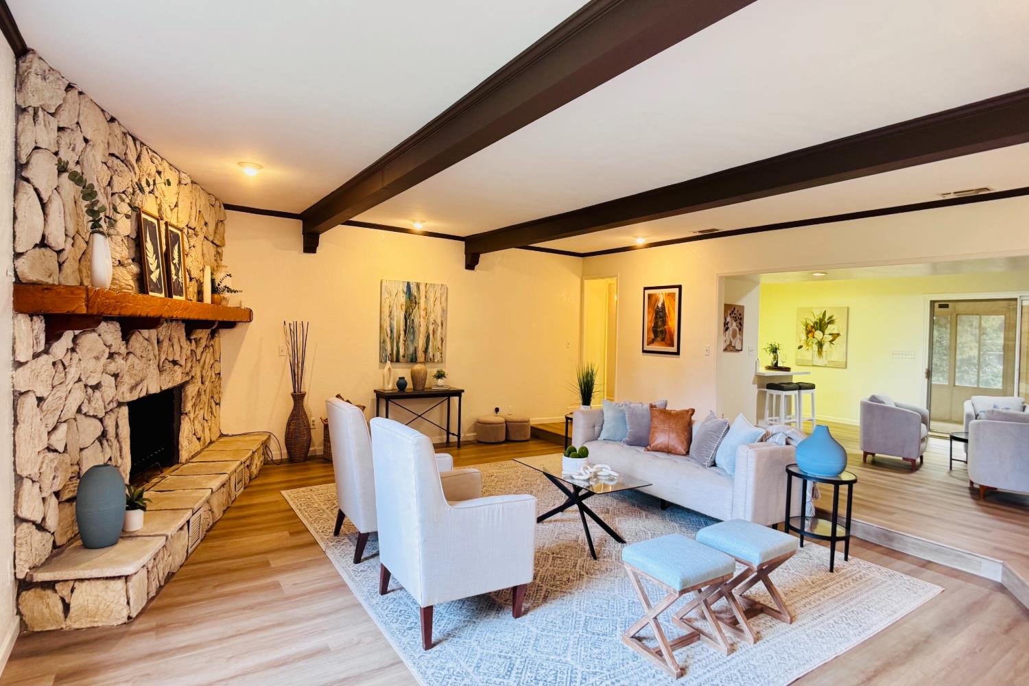 8155 N Fowler Ave, Clovis, CA 93619