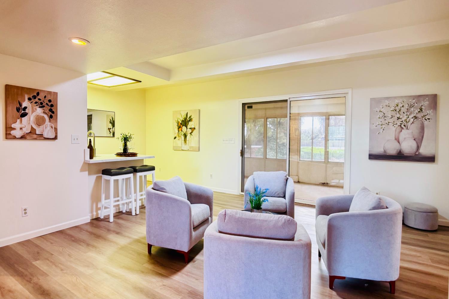 8155 N Fowler Ave, Clovis, CA 93619