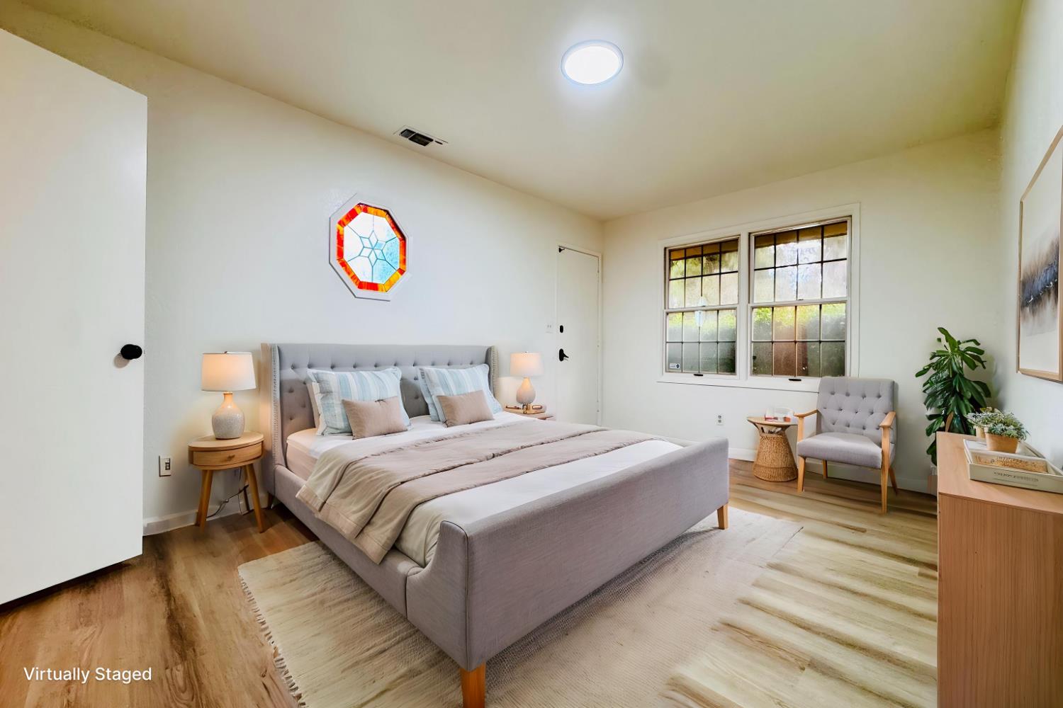 8155 N Fowler Ave, Clovis, CA 93619