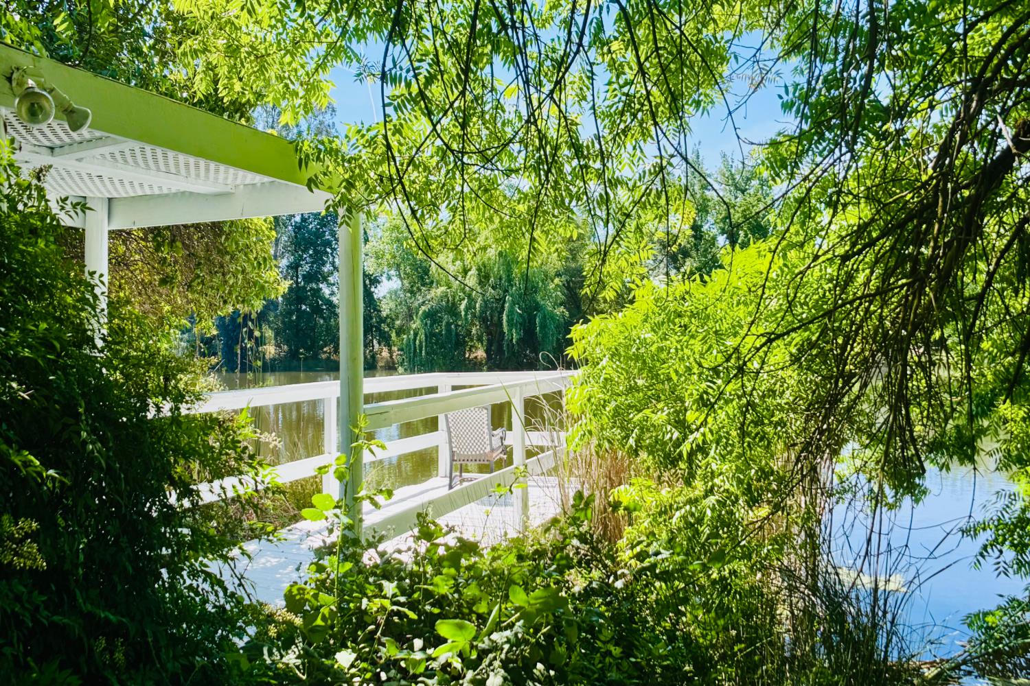 8155 N Fowler Ave, Clovis, CA 93619