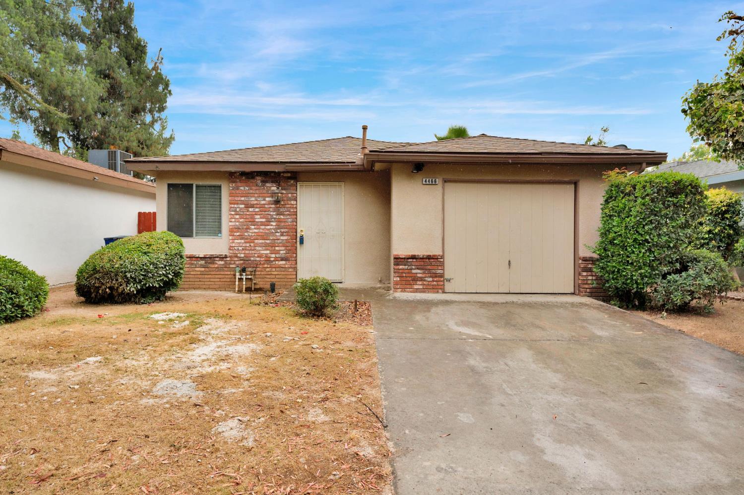4466 N Cornelia Ave, Fresno, CA 93722