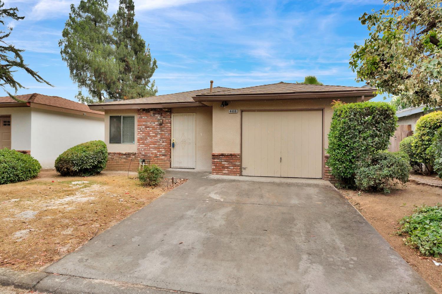 4466 N Cornelia Ave, Fresno, CA 93722