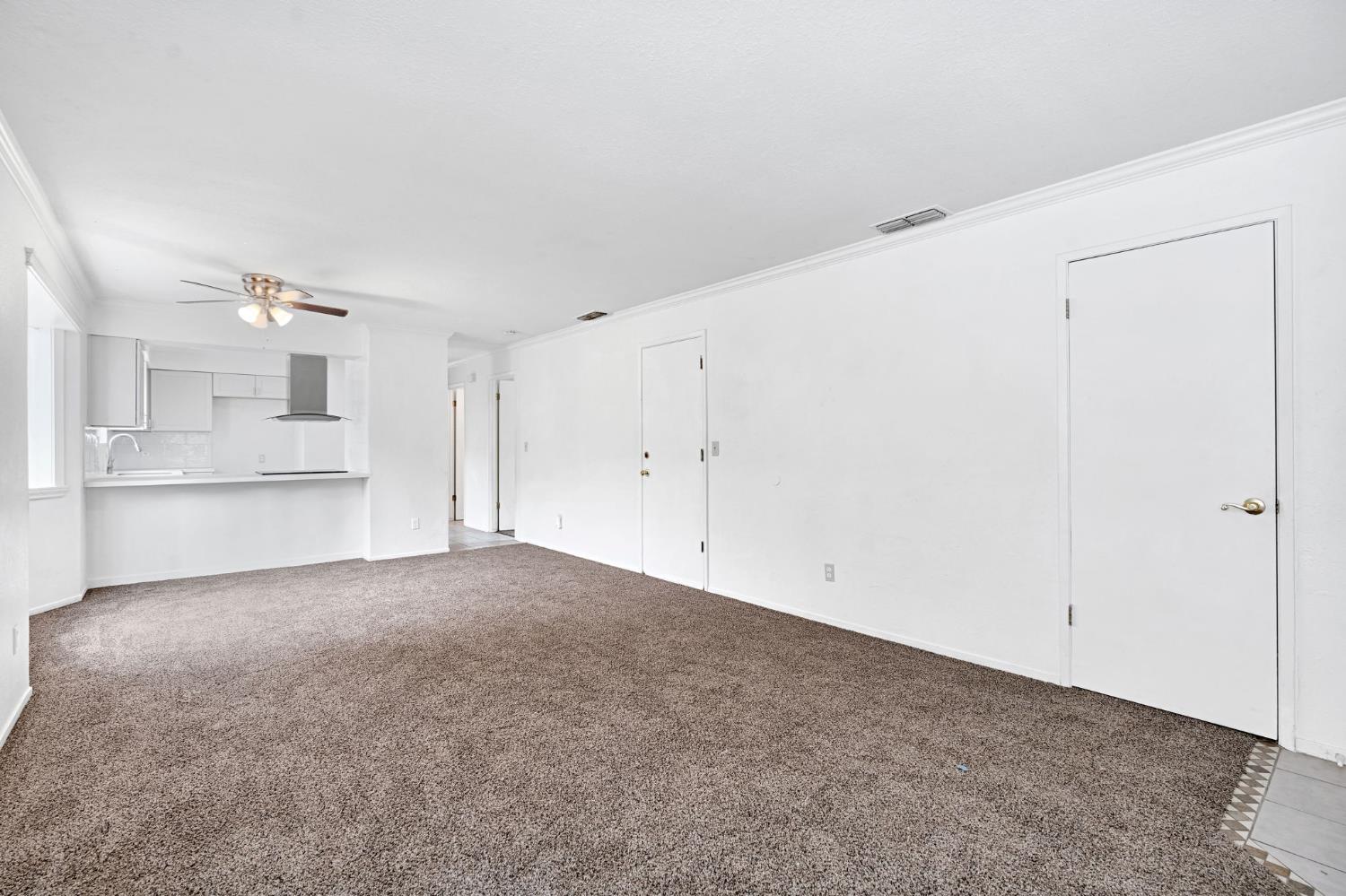 4466 N Cornelia Ave, Fresno, CA 93722