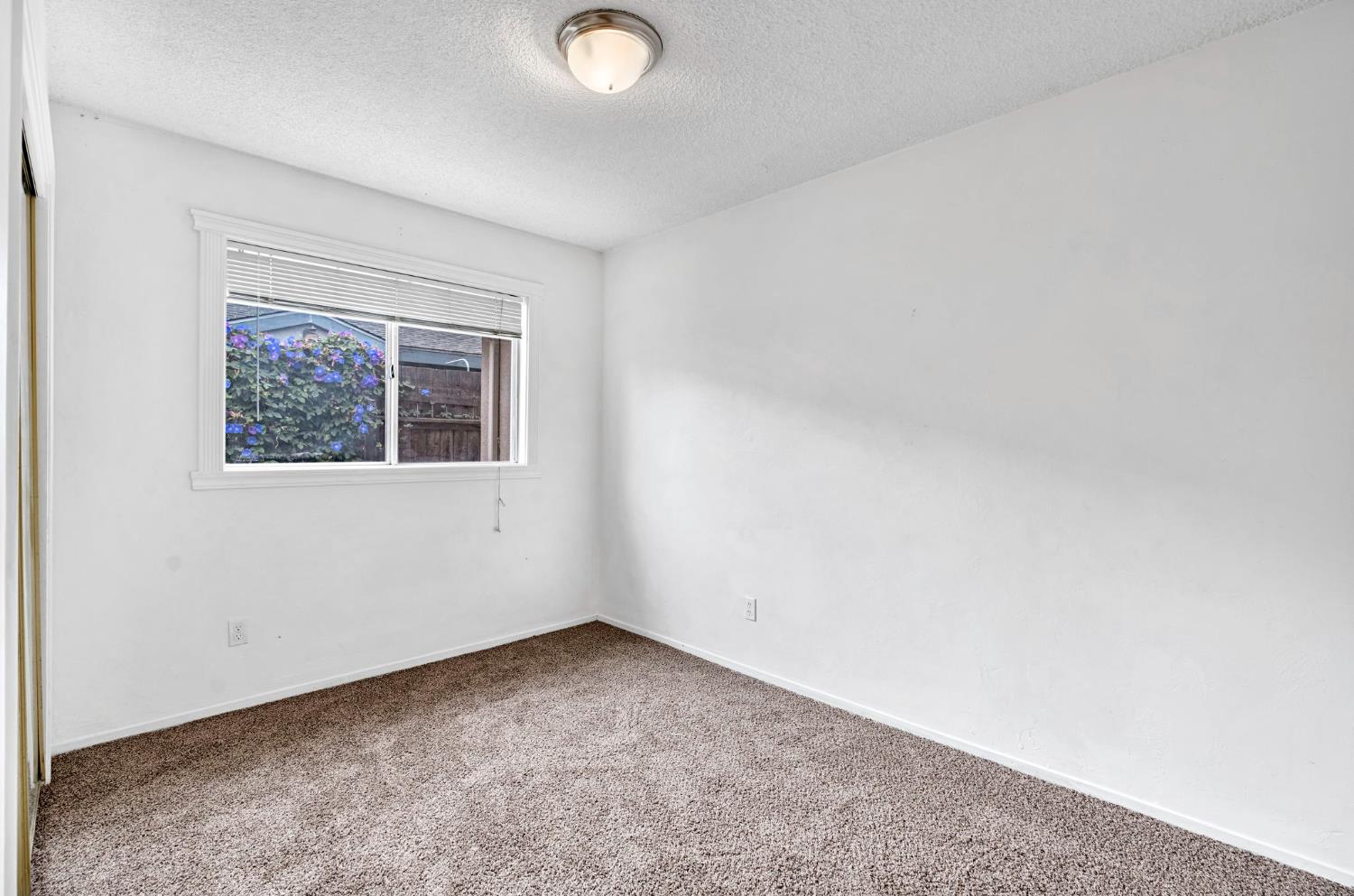 4466 N Cornelia Ave, Fresno, CA 93722