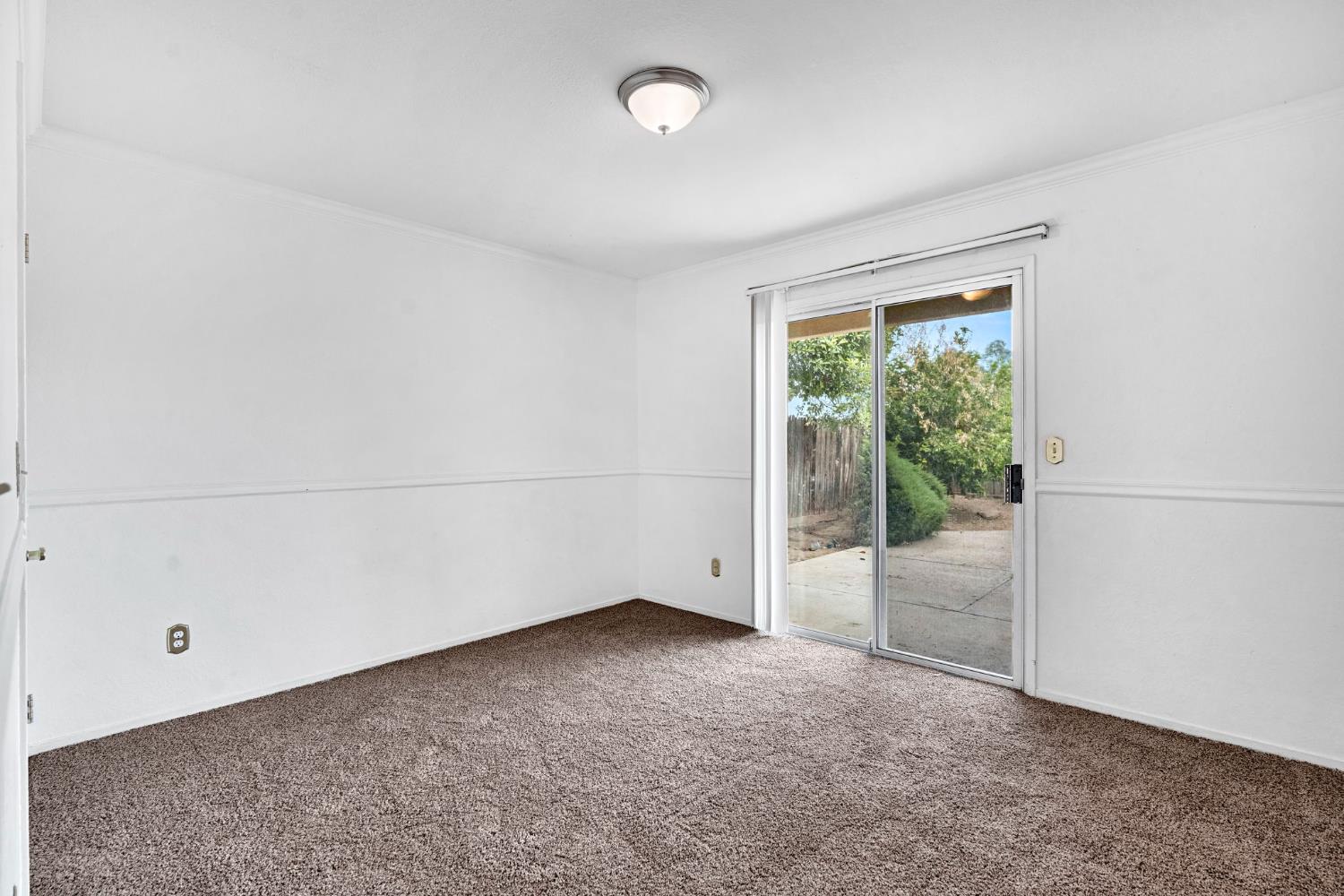 4466 N Cornelia Ave, Fresno, CA 93722
