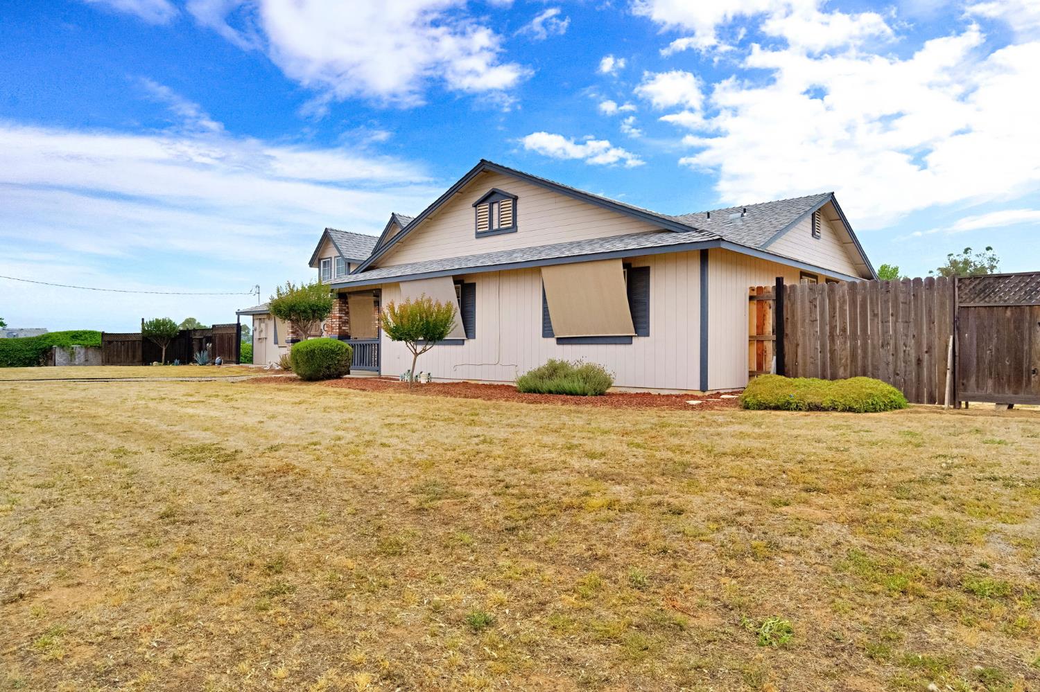 20689 Olympia Rd, Madera, CA 93638