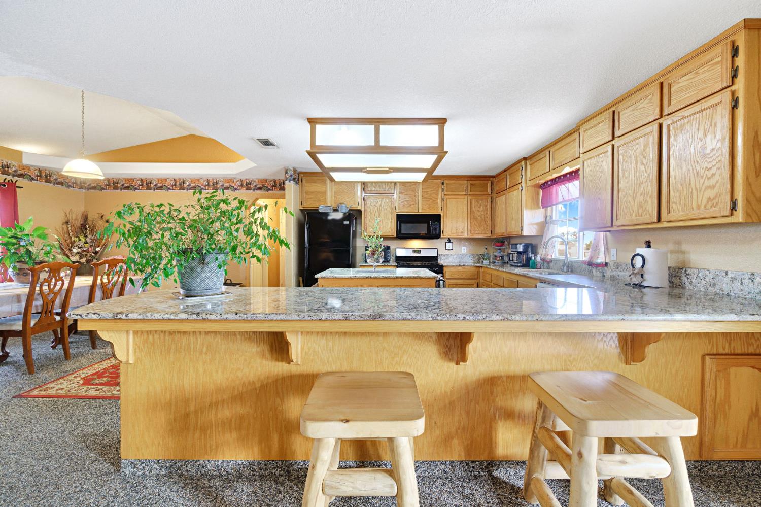 20689 Olympia Rd, Madera, CA 93638