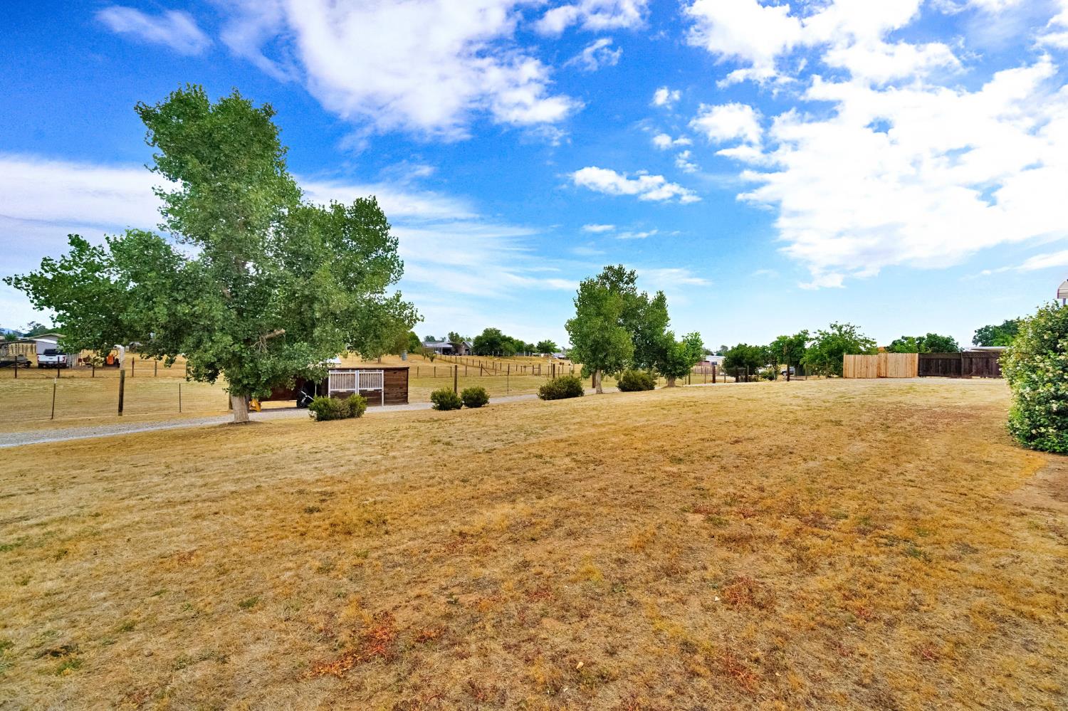 20689 Olympia Rd, Madera, CA 93638