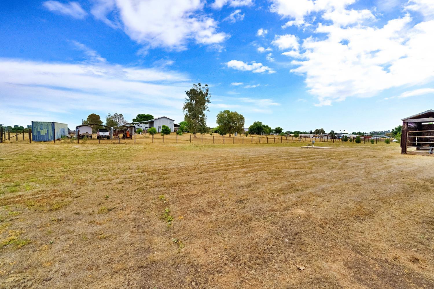 20689 Olympia Rd, Madera, CA 93638